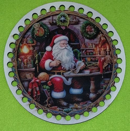 15cm Coroana din lemn imprimata crosetabila cu gaura de 7 mm si cu lista de dorinte a lui Mos Craciun. 1 bucata, grosime 2,5mm. 