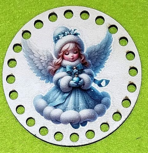 8cm Baza circulara din lemn imprimata, crosetabila, inger in rochie albastra cu gaura de 5 mm, 1 buc., 8 cm, grosime 2,5 mm 