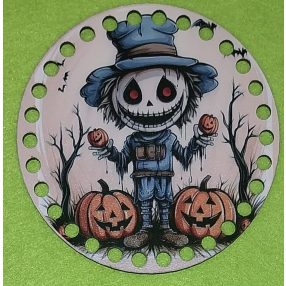   12 cm. Bază din lemn imprimată crosetabil cu gaura  de 7 mm Sperietoare cu dovleci in mana. 1 bucata/pachet, grosime de 2,5mm. 