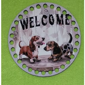     12cm Baza din lemn imprimata crosetabil de 12 cm cu gaura de 7 mm si inscriptia „Taxis Welcome”.1 bucata ,grosime 2,5mm. 