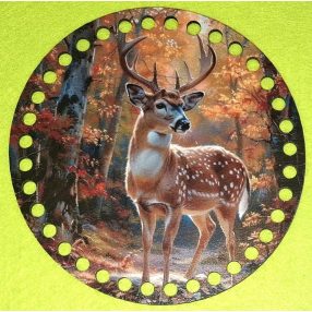   15cm Baza din lemn imprimata crosetabila cu gaura de 7 mm Cerb in padure 1 buc. 15 cm grosime 2,5 mm 