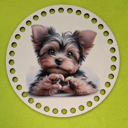 Bază din lemn imprimată pentru croșetat, 15 cm, cu găuri de 7 mm, model cățeluș Yorkshire Terrier – 1 buc. – diametru 15 cm, grosime 3 mm