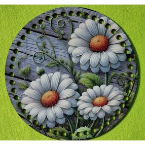   19,5cm Baza din lemn imprimata crosetabila cu gauri de 7 mm Fundal din scandura, model margarete 1 buc 19,5 cm grosime 2,5 mm  