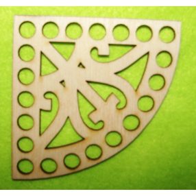   8x8cmModel crosetabil sfert de cerc din lemn natural cu gaura de 8 mm, 1 bucată, grosime 3 mm