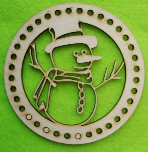 12,5cm Baza din lemn natural in forma de Om de zapada. Cu gaura de 5mm, 1bucata, grosime 3mm