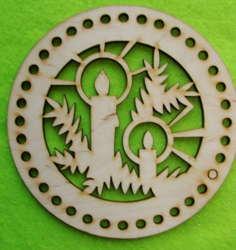   12,5cm Bază din lemn natural croșetat. Cu gaura de 5mm, 1bucata, grosime 3mm