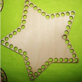   18x17cm Stea crosetabila din lemn natural cu gaura de 8 mm, 1 buc., grosime 3 mm