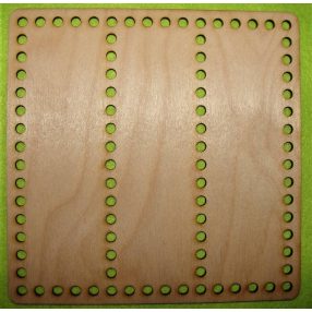    18,5x18,5 cm Patrat din lemn natural crosetabil, impartit in  trei parti cu gaura de 6 mm, grosime 1 bucata de 3 mm