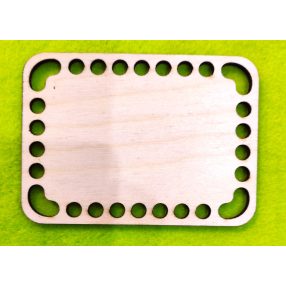    10x7c Baza din lemn natural crosetabil in forma caramida. Cu gaura de 6mm, 1db, grosime 3mm